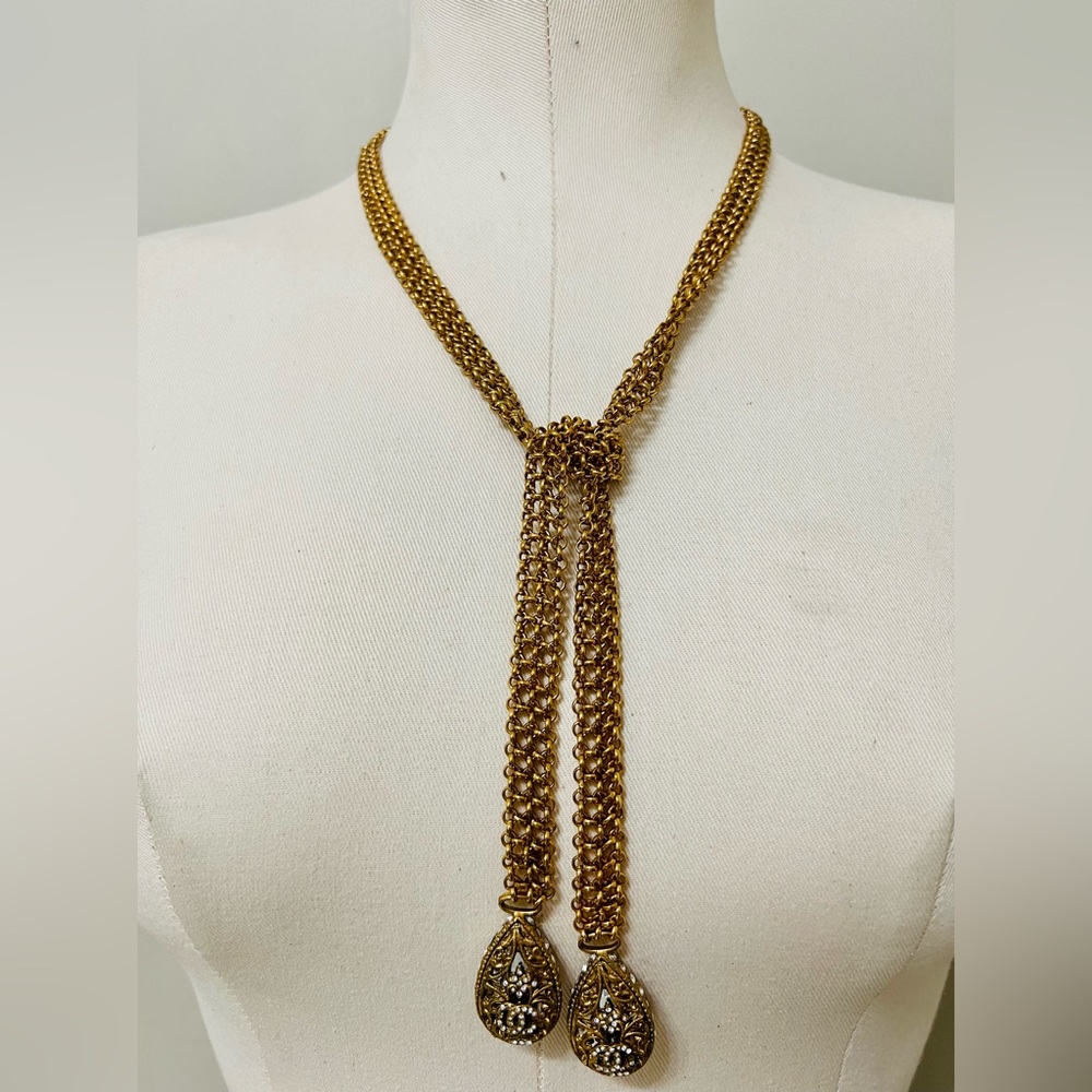 Chanel Necklace - Picture 6 of 16